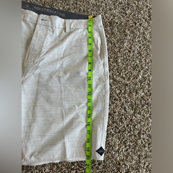 Men’s Gray Hybrid Rip Curl Shorts - Picture 5 of 7